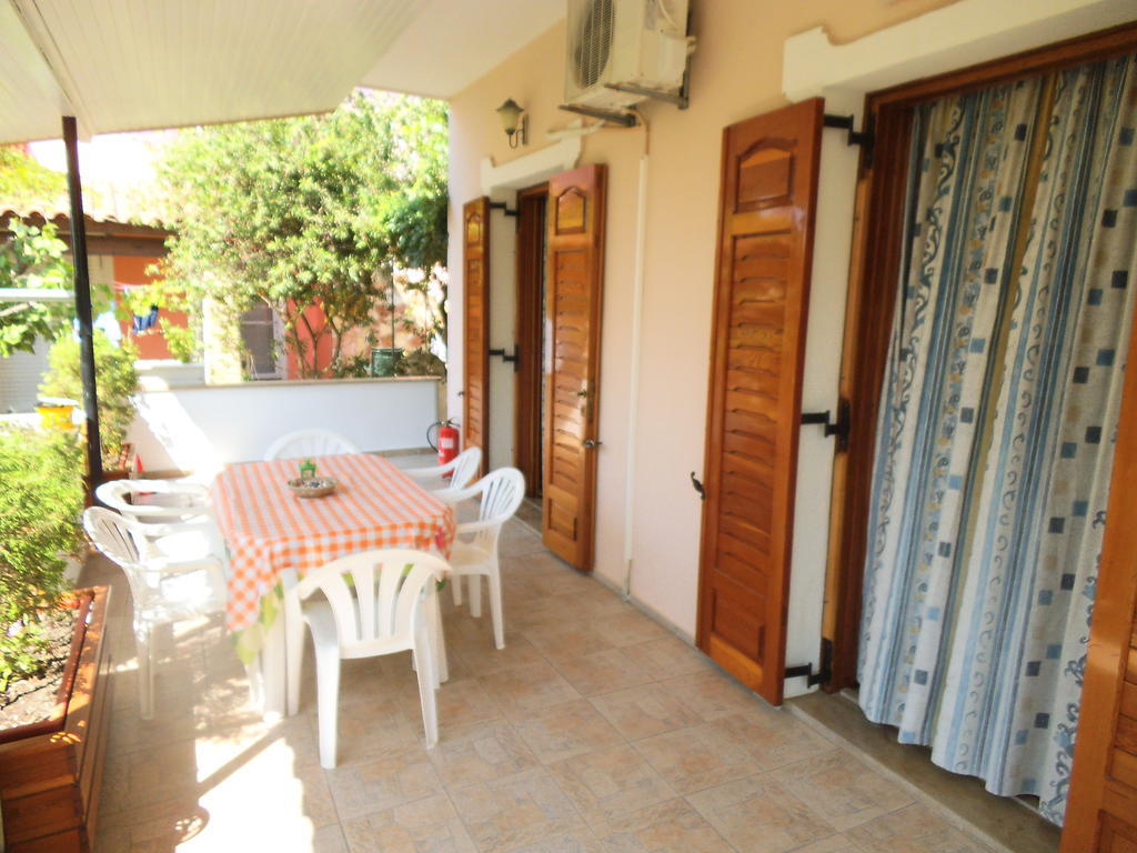 Villa Xenos Kalamákion Стая снимка